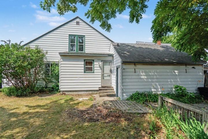 221 W Center Street Property Photo 15