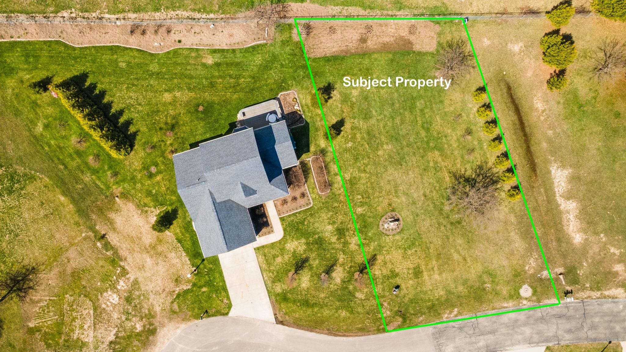 Unit 17 Applewood Drive Property Photo 1