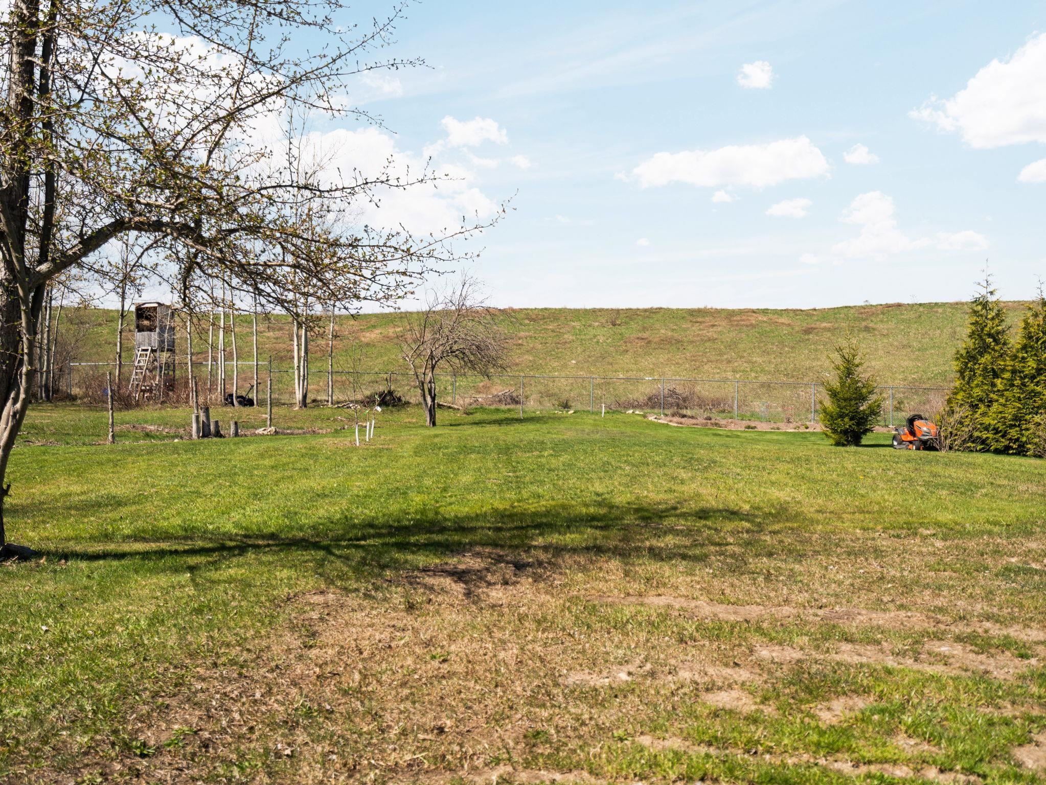 Unit 15 Applewood Drive Property Photo 12