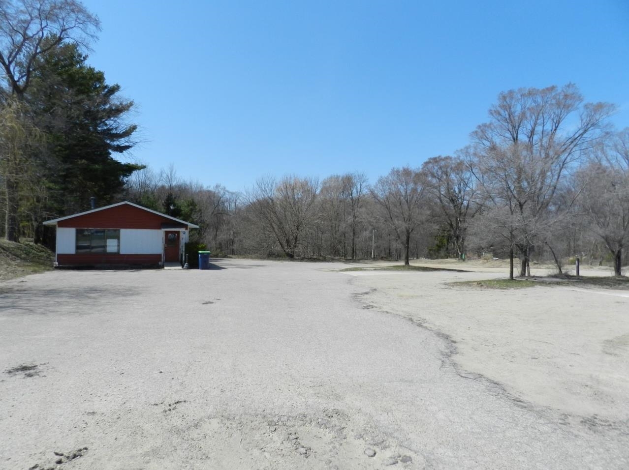 3415 Veterans Drive Property Photo 27