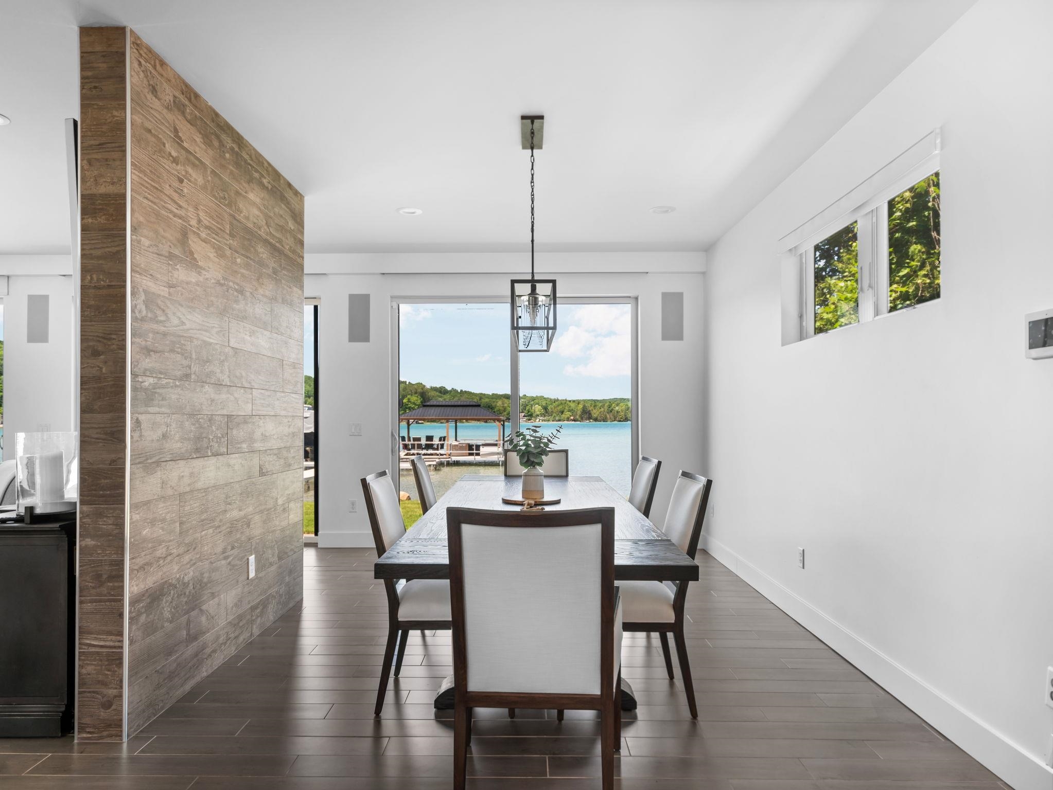 7586 Crystal Beach Road Property Photo 10