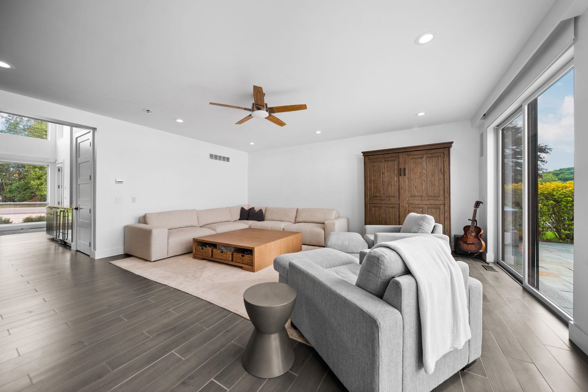 7586 Crystal Beach Road Property Photo 14
