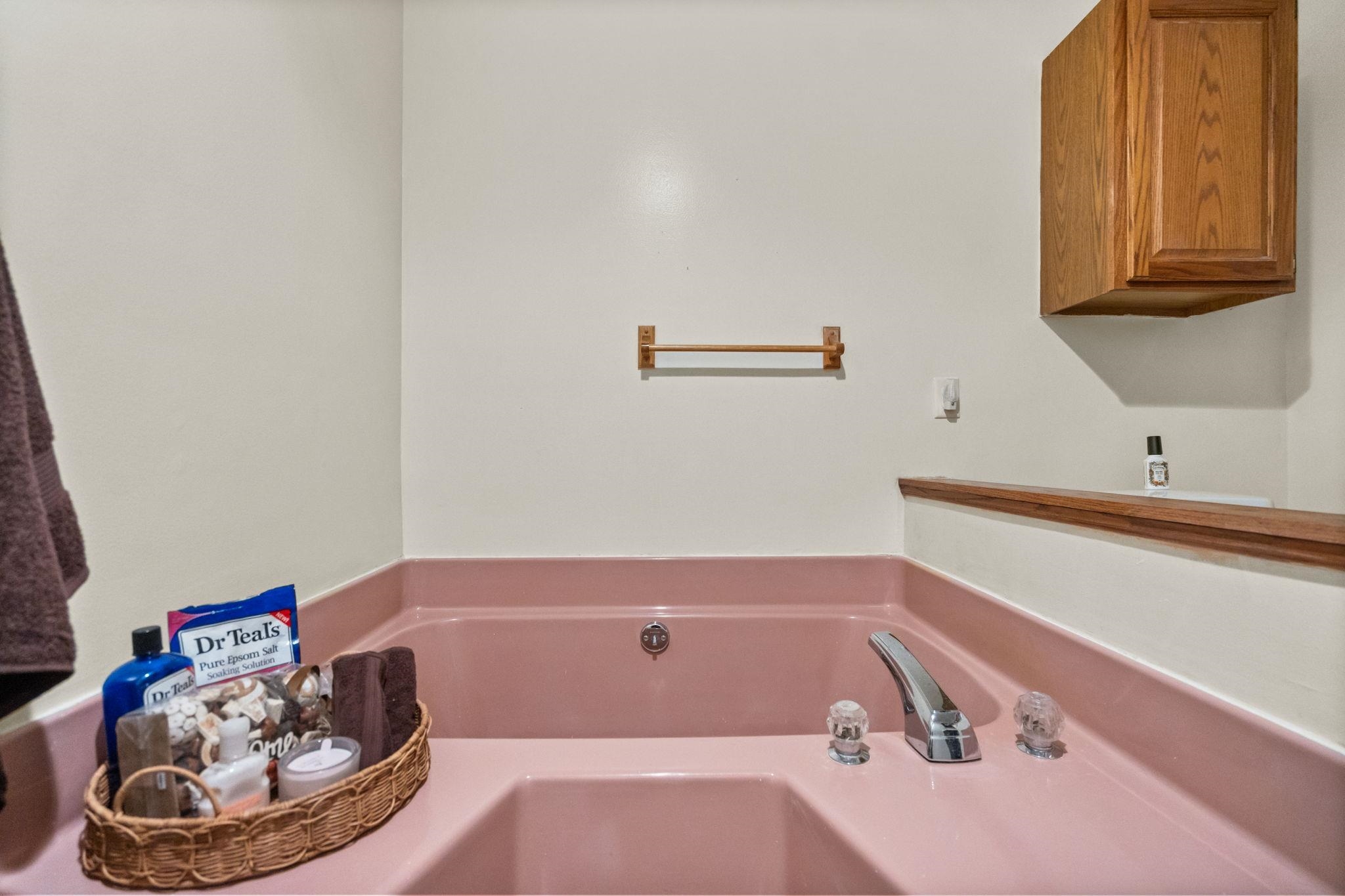5596 Ne Rita Drive Property Photo 28