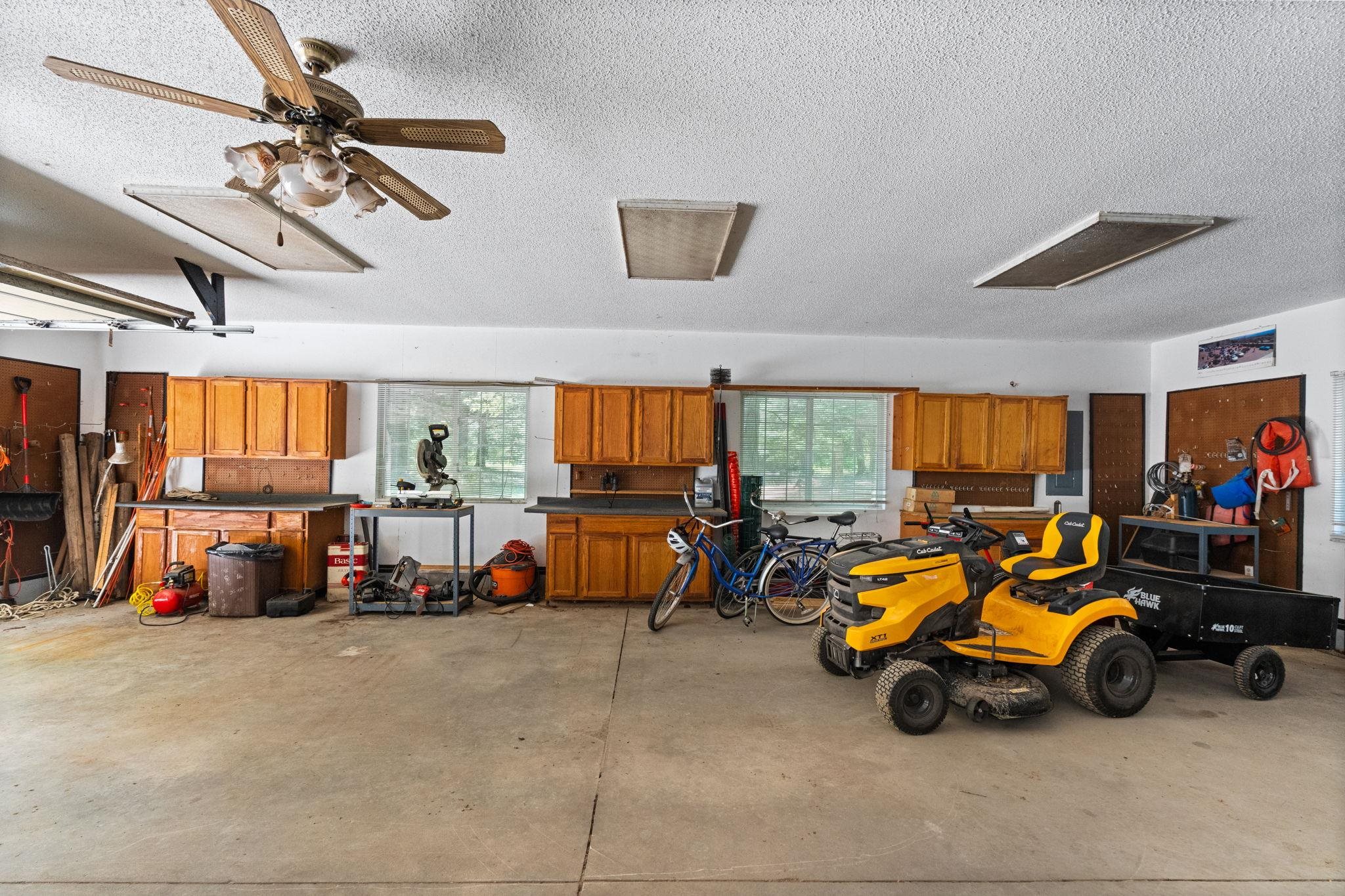 5596 Ne Rita Drive Property Photo 68