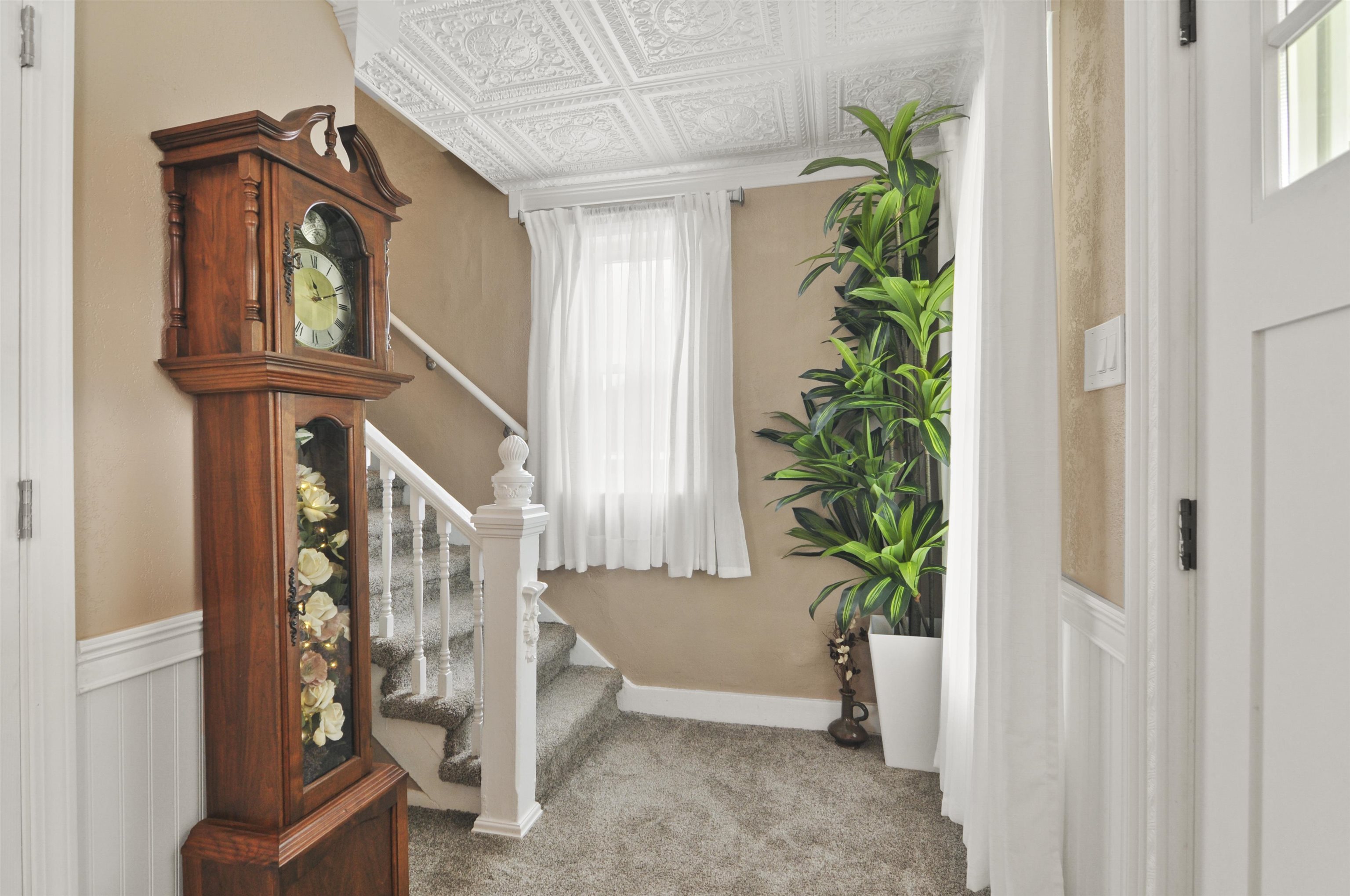 225 E River Street Property Photo 17