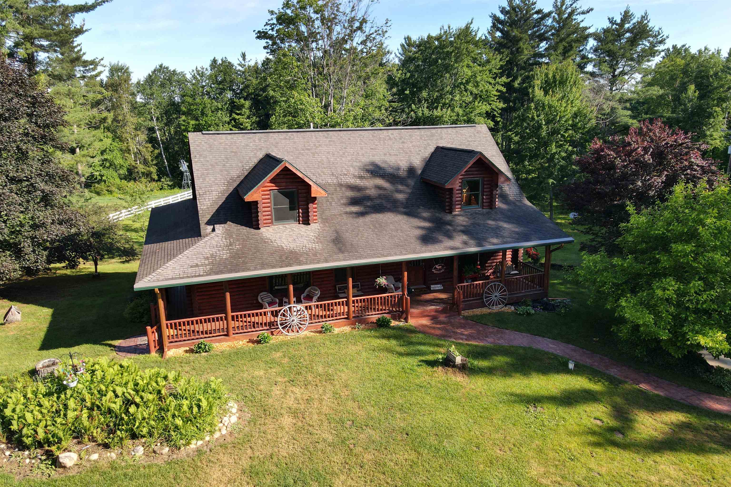 8100 Hodge Road Property Photo 1