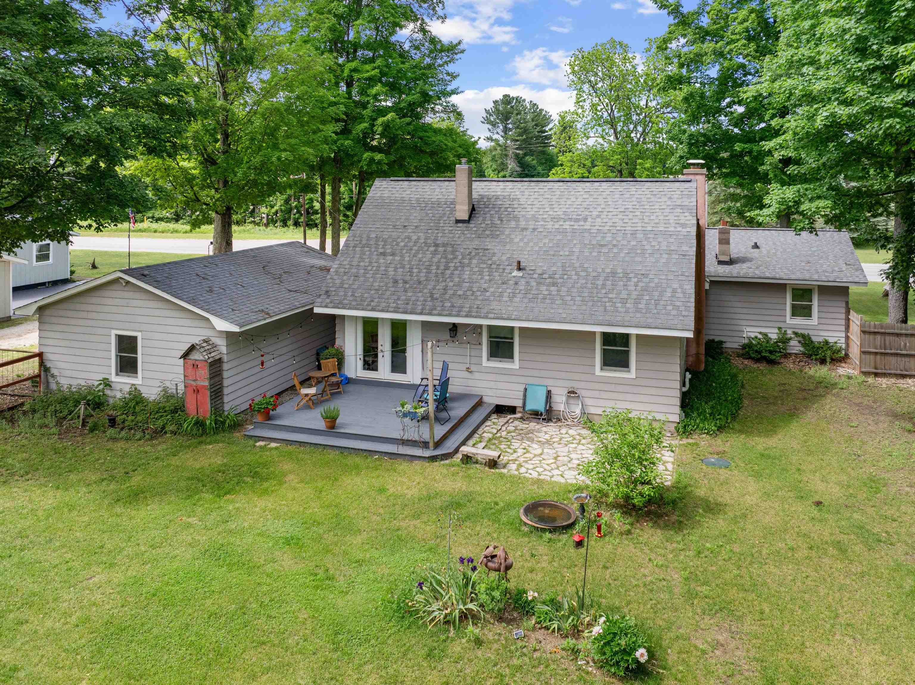 9055 Homestead Road Property Photo 5