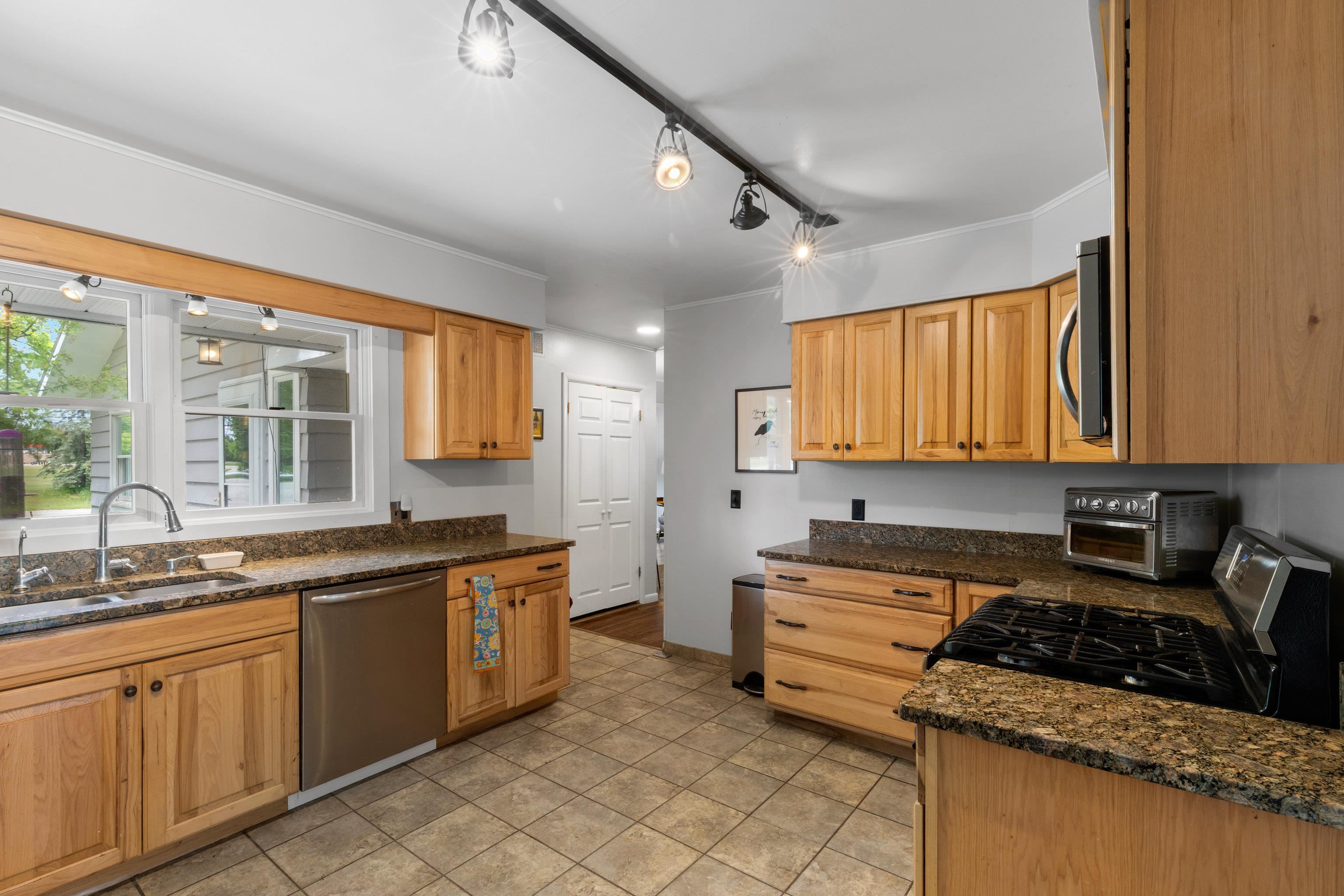 9055 Homestead Road Property Photo 18