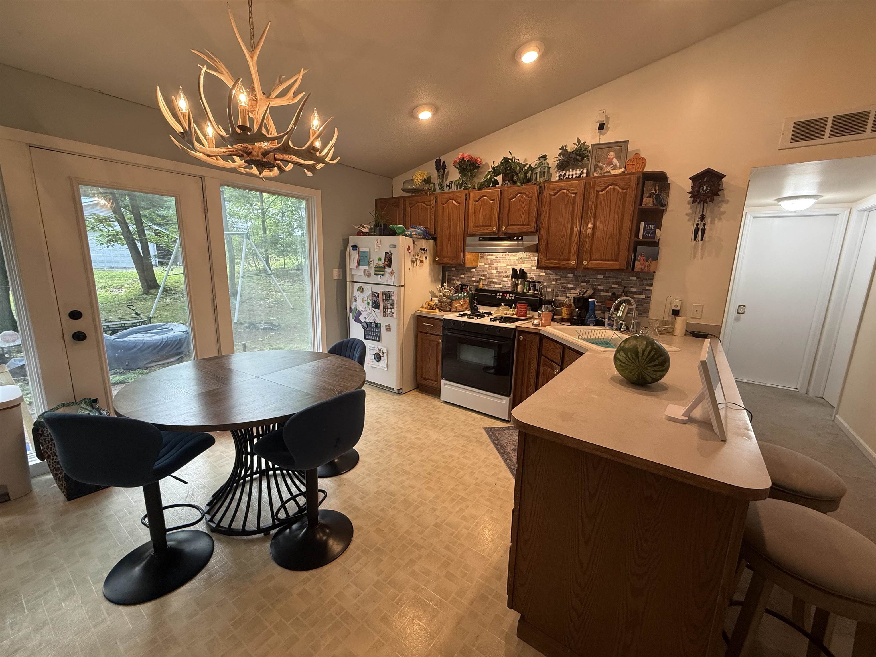 189 Forest Trail Property Photo 6