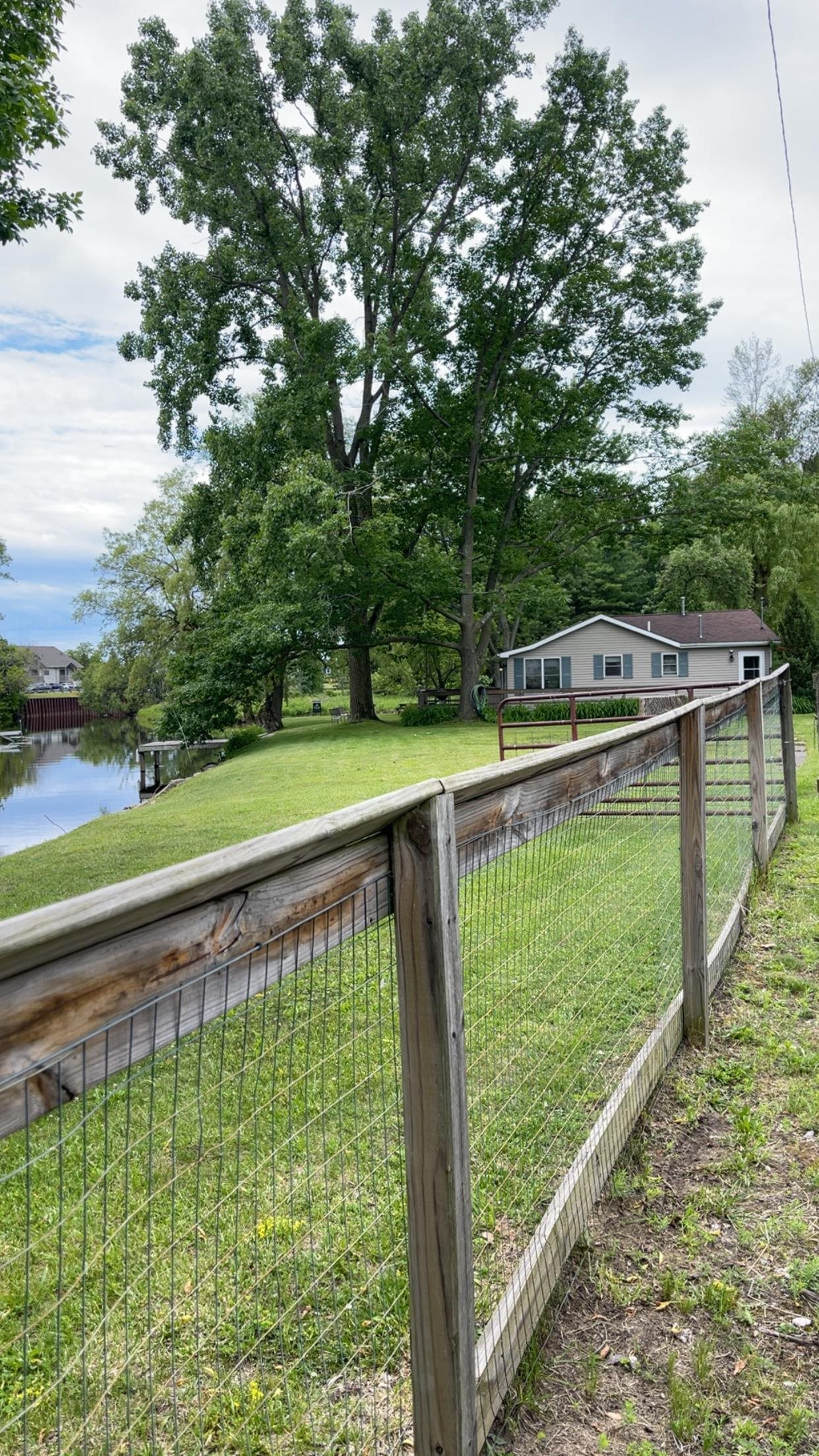 429 Hamilton Road Property Photo 9