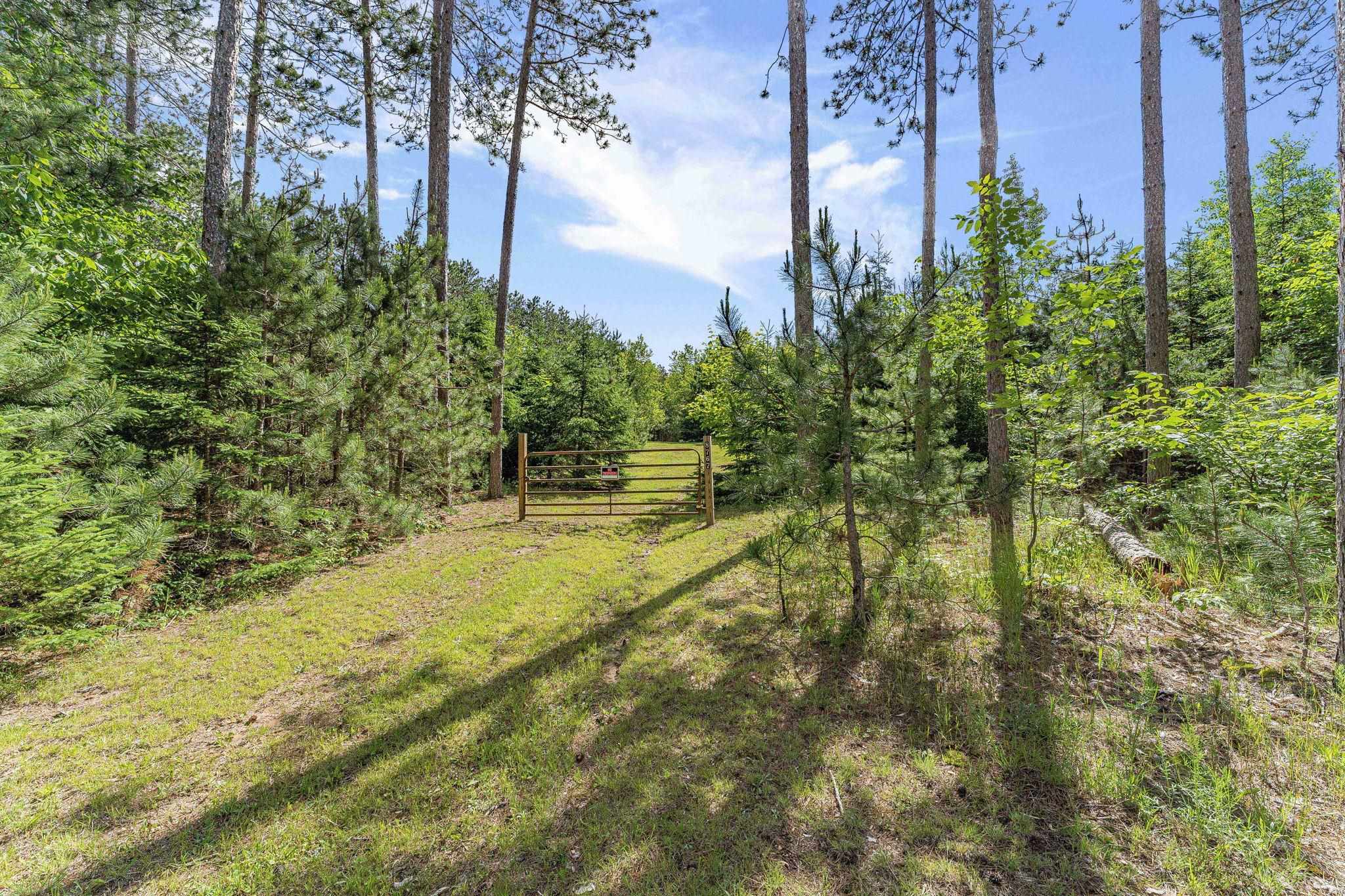 8767 Rustic Lane Property Photo 2
