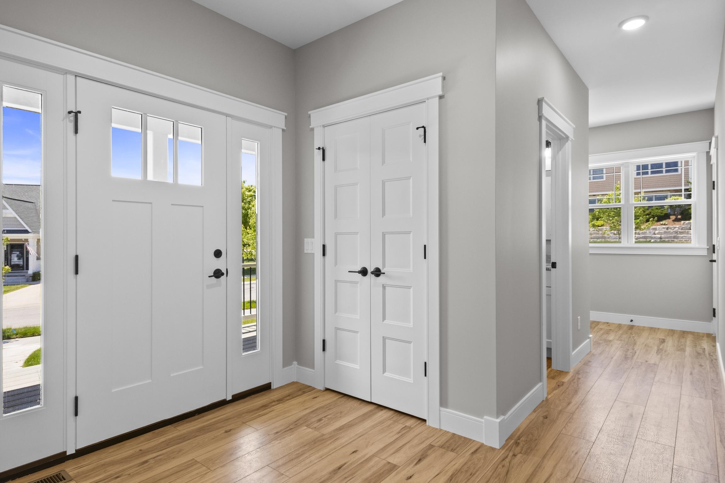 10788 Shrewbury Street Property Photo 3