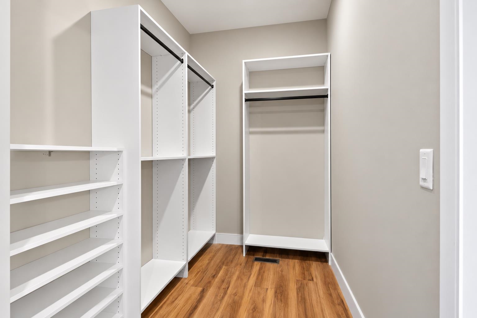 10788 Shrewbury Street Property Photo 22
