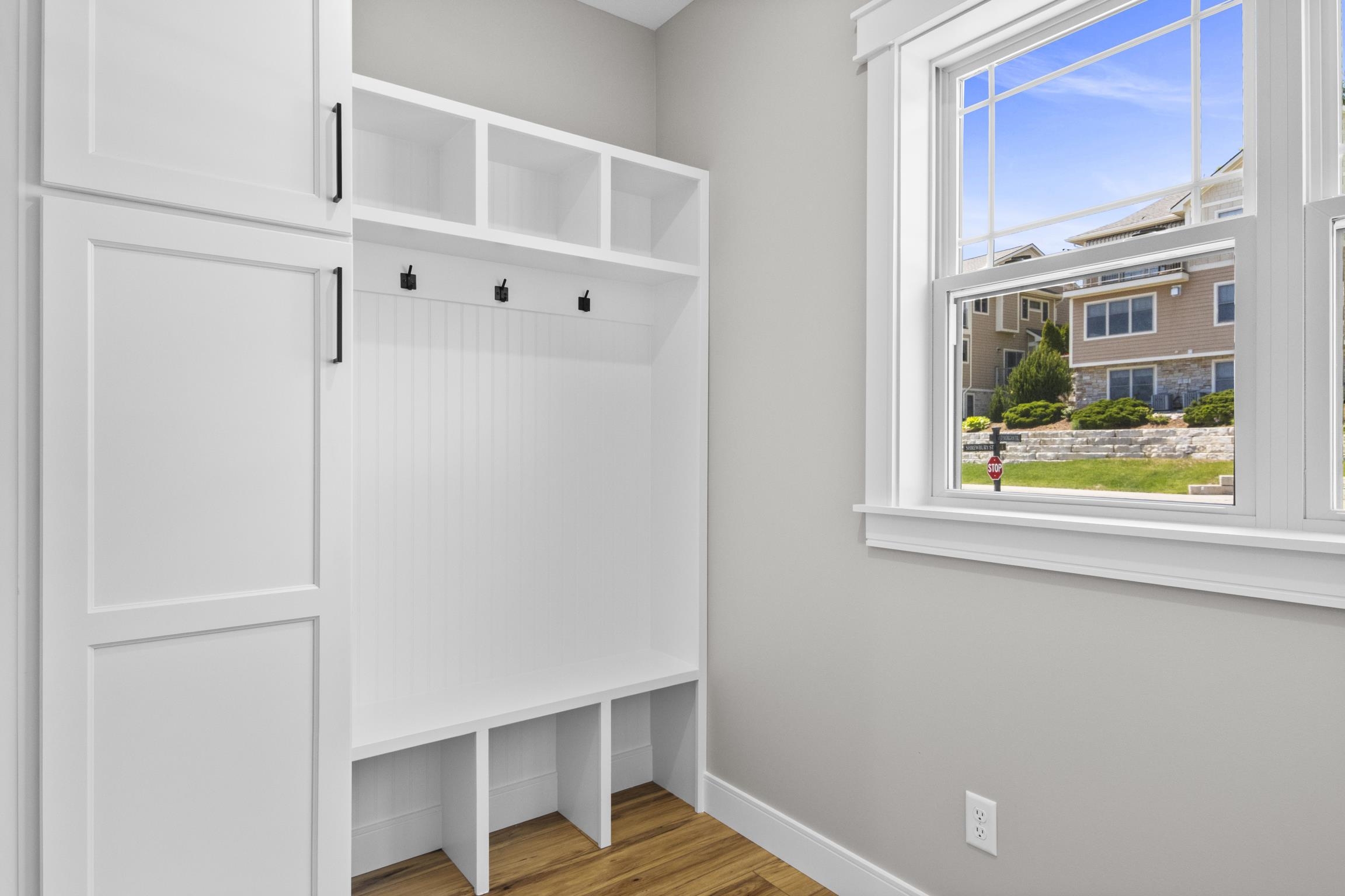 10788 Shrewbury Street Property Photo 23