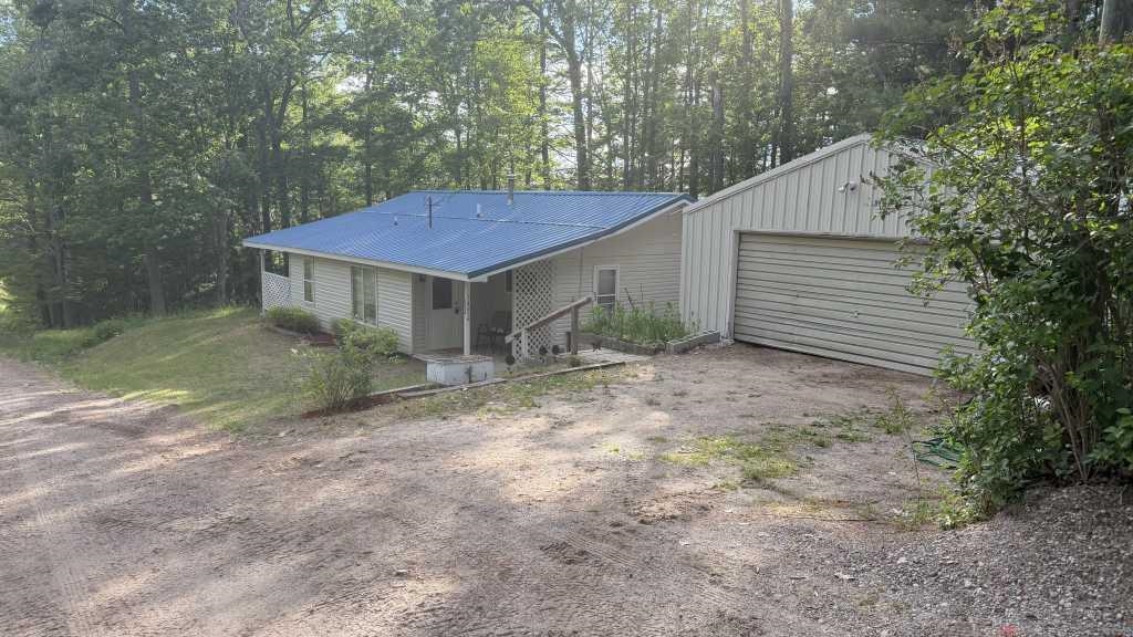 14054 W Pointe Road Property Photo 4