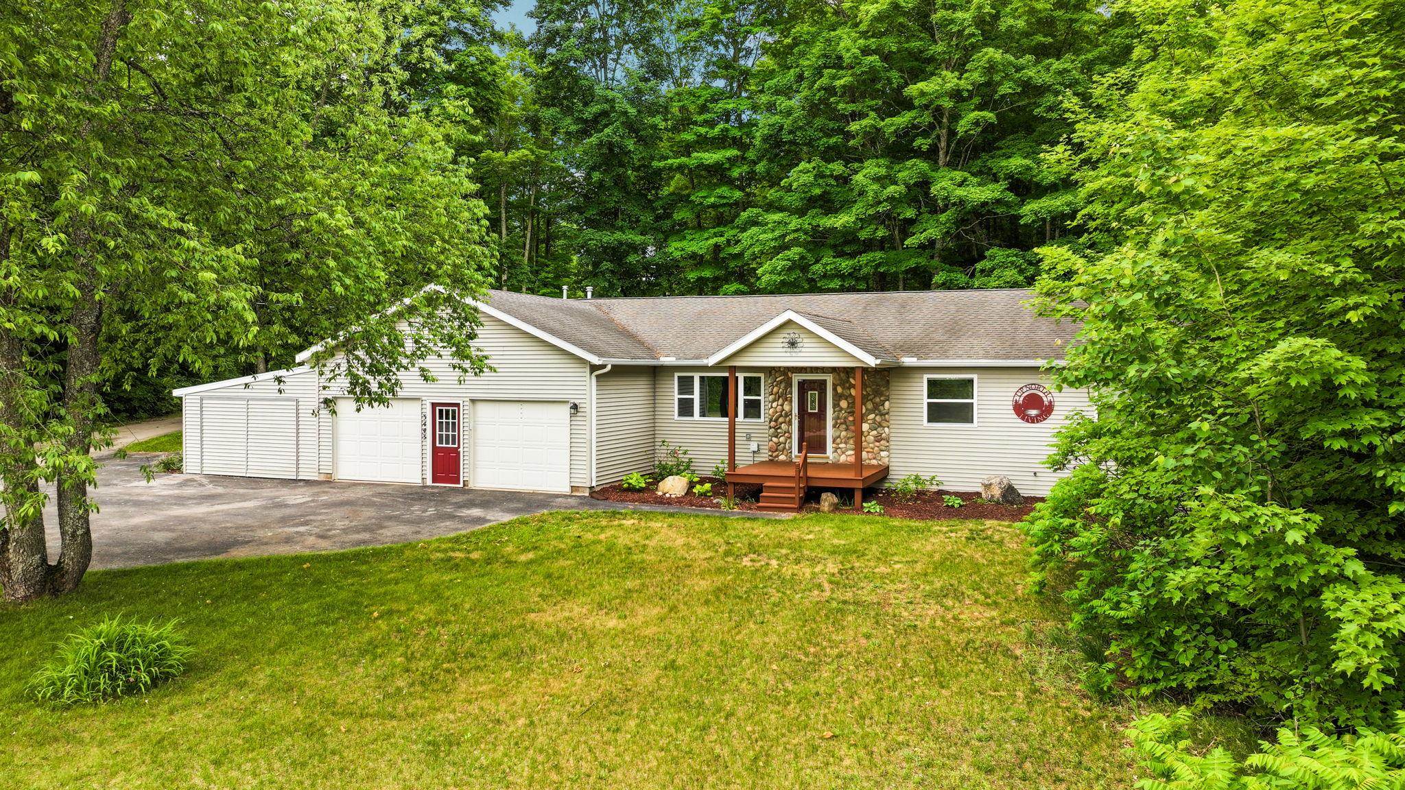 3443 Nw American Way Property Photo 1