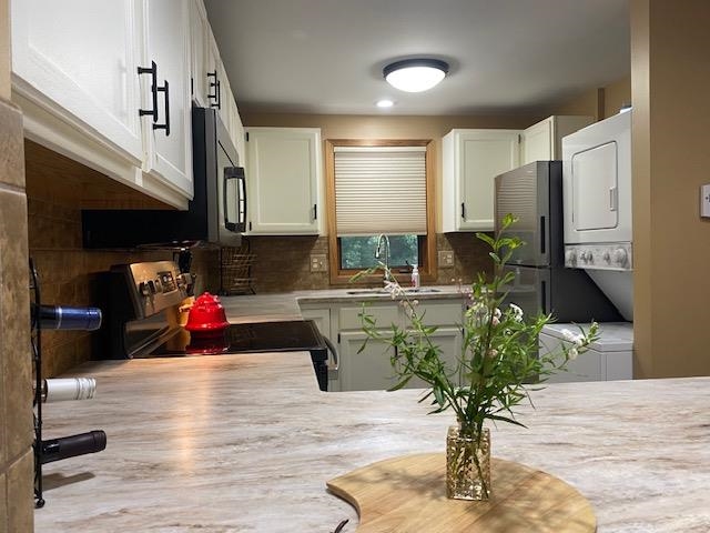 6865 Pinebrook Drive Property Photo 12
