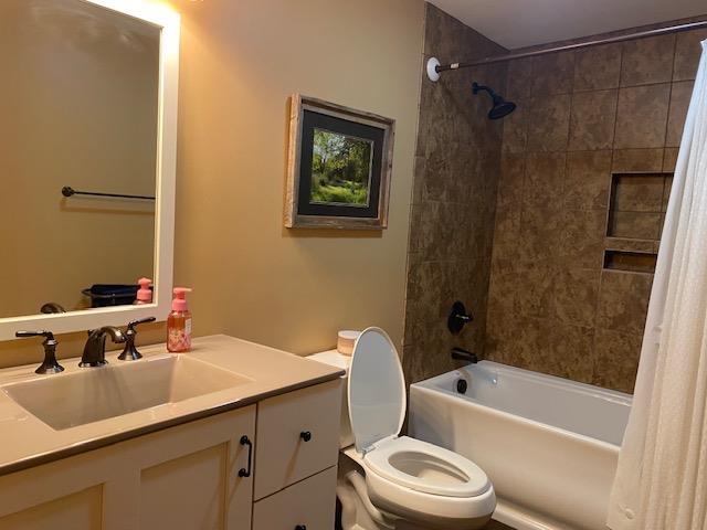 6865 Pinebrook Drive Property Photo 14