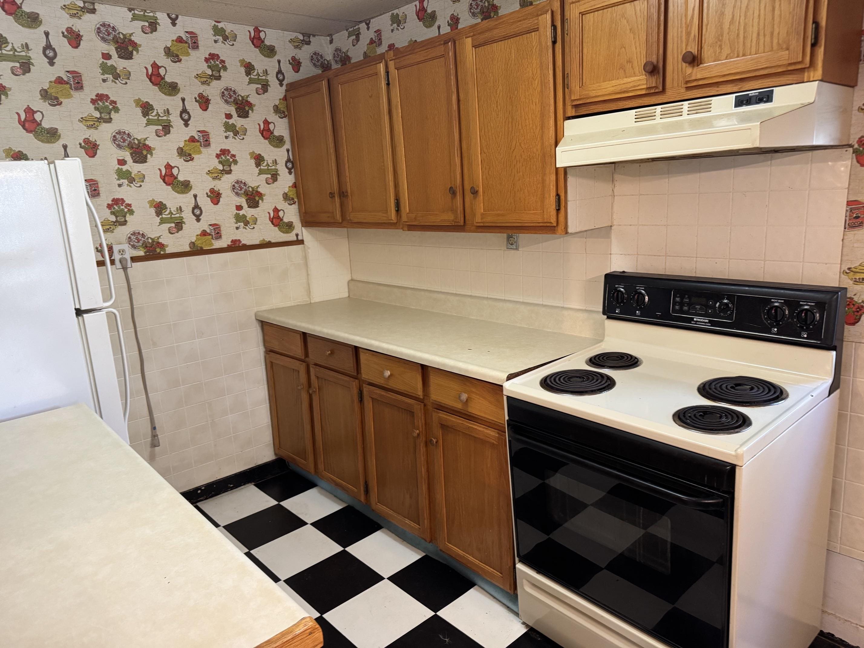225 N Hayes Street Property Photo 5