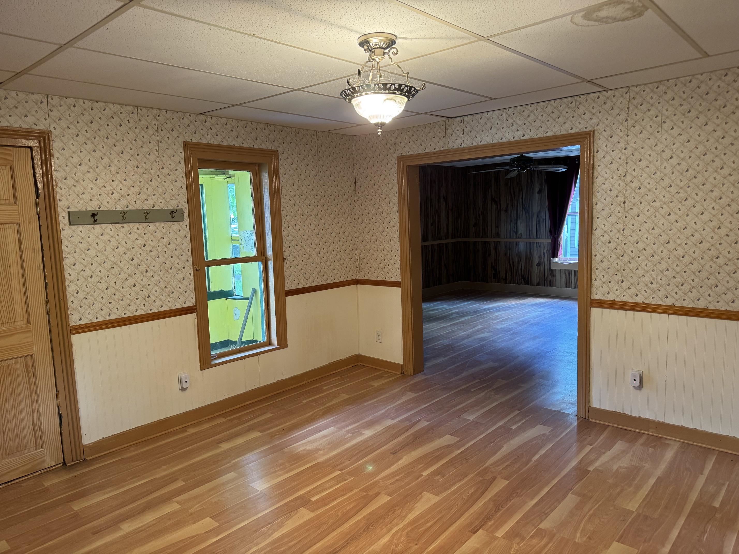 225 N Hayes Street Property Photo 6