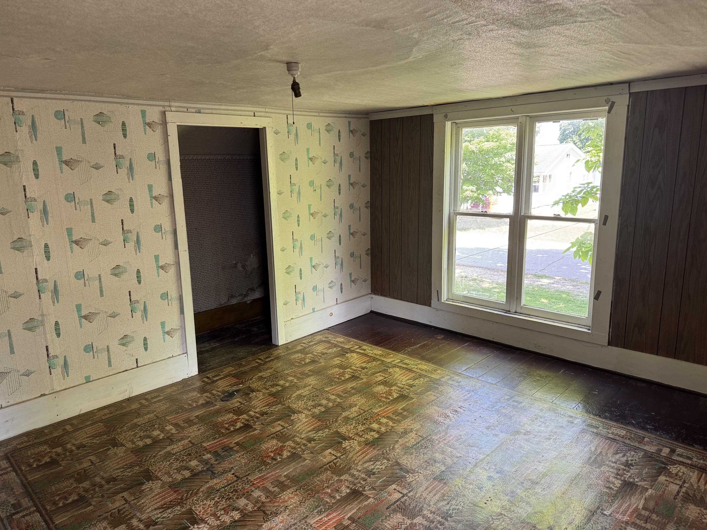 225 N Hayes Street Property Photo 15