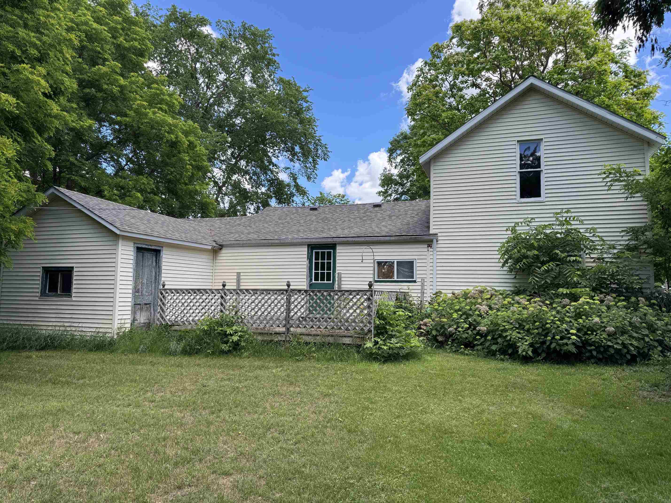 225 N Hayes Street Property Photo 16