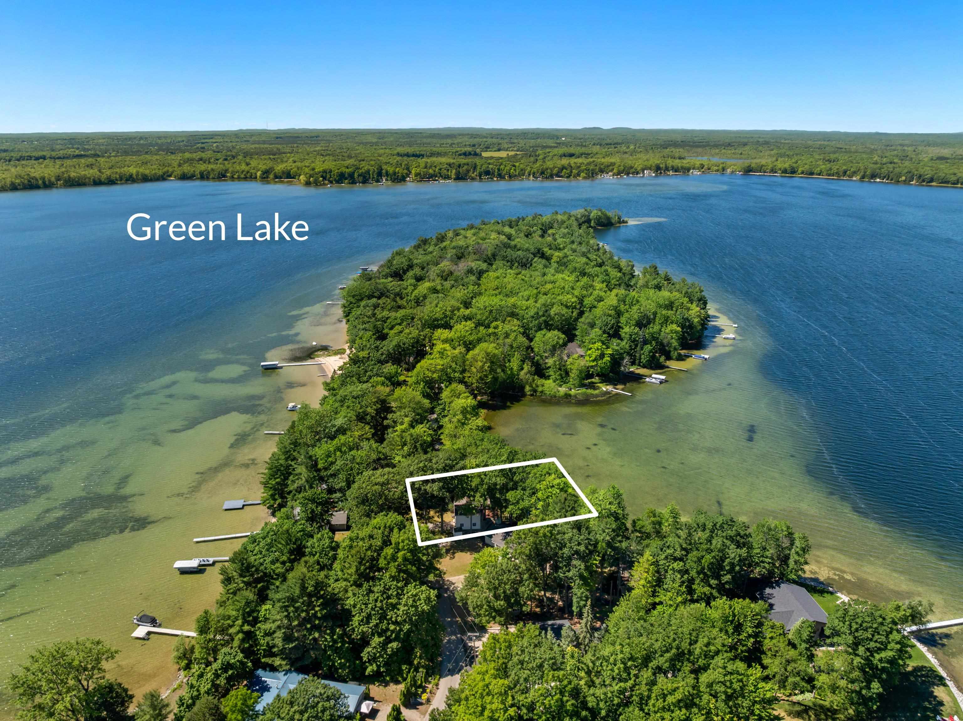 4871 Lakeview Drive Property Photo 4