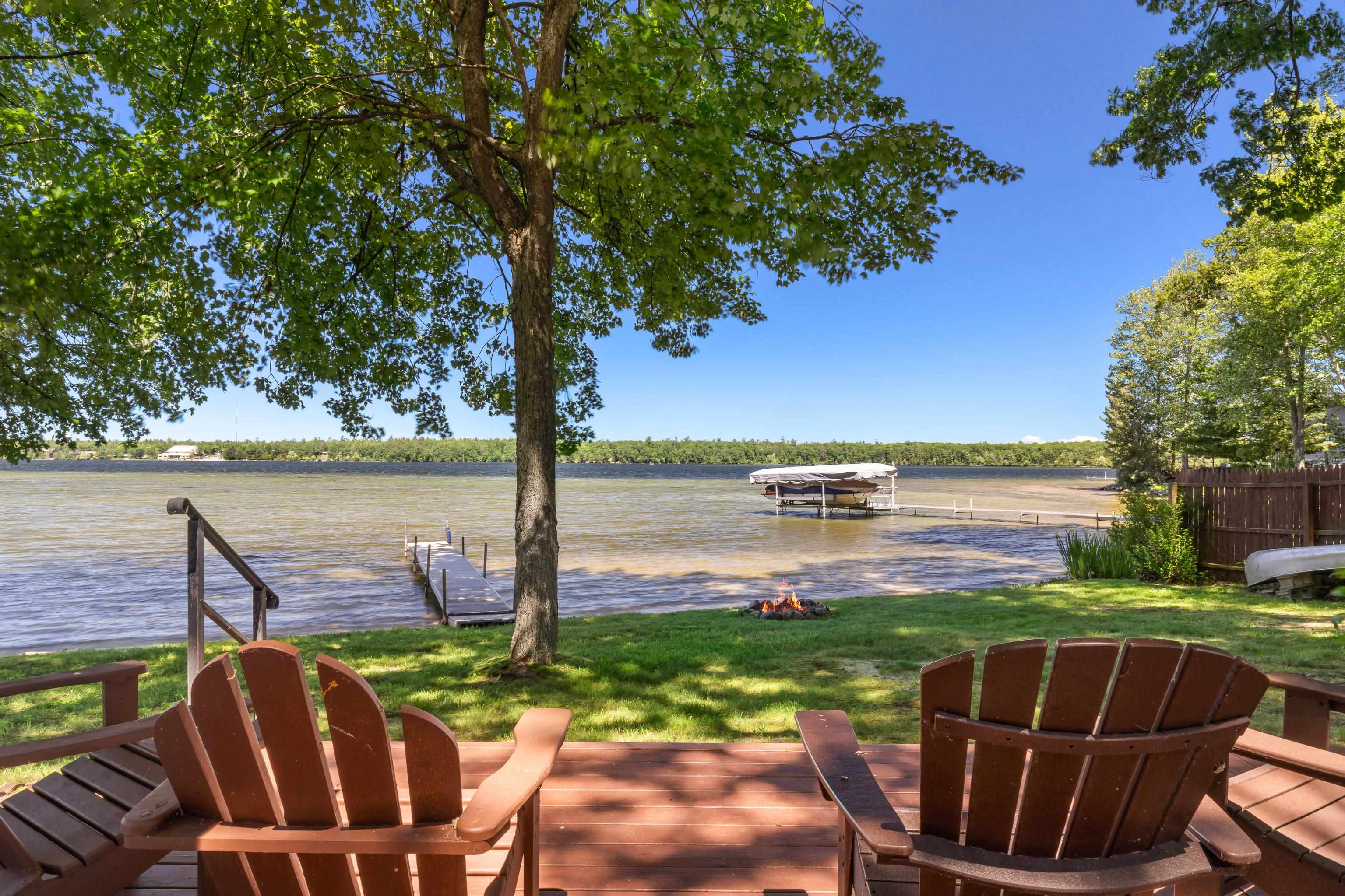 4871 Lakeview Drive Property Photo 7