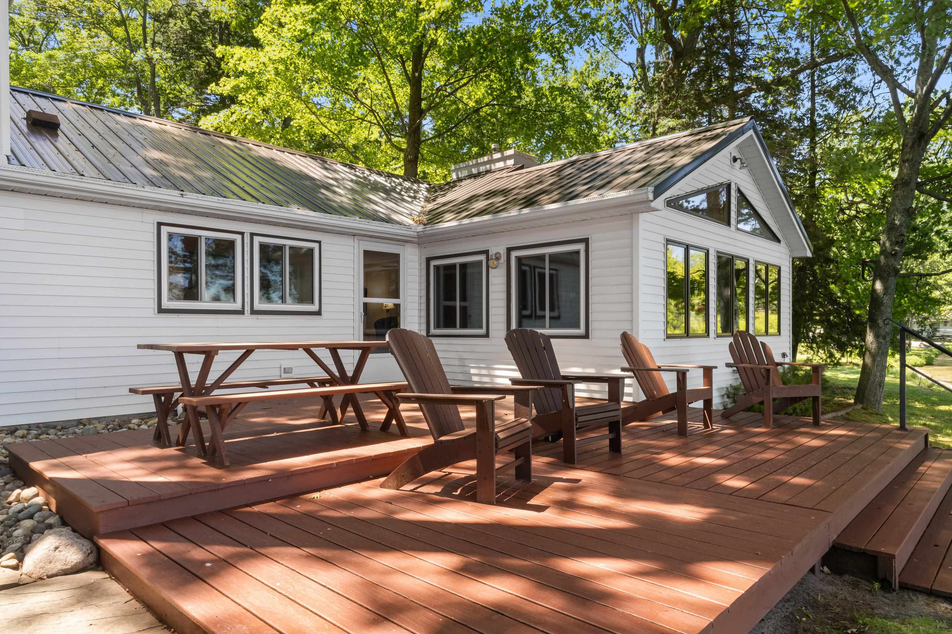 4871 Lakeview Drive Property Photo 10