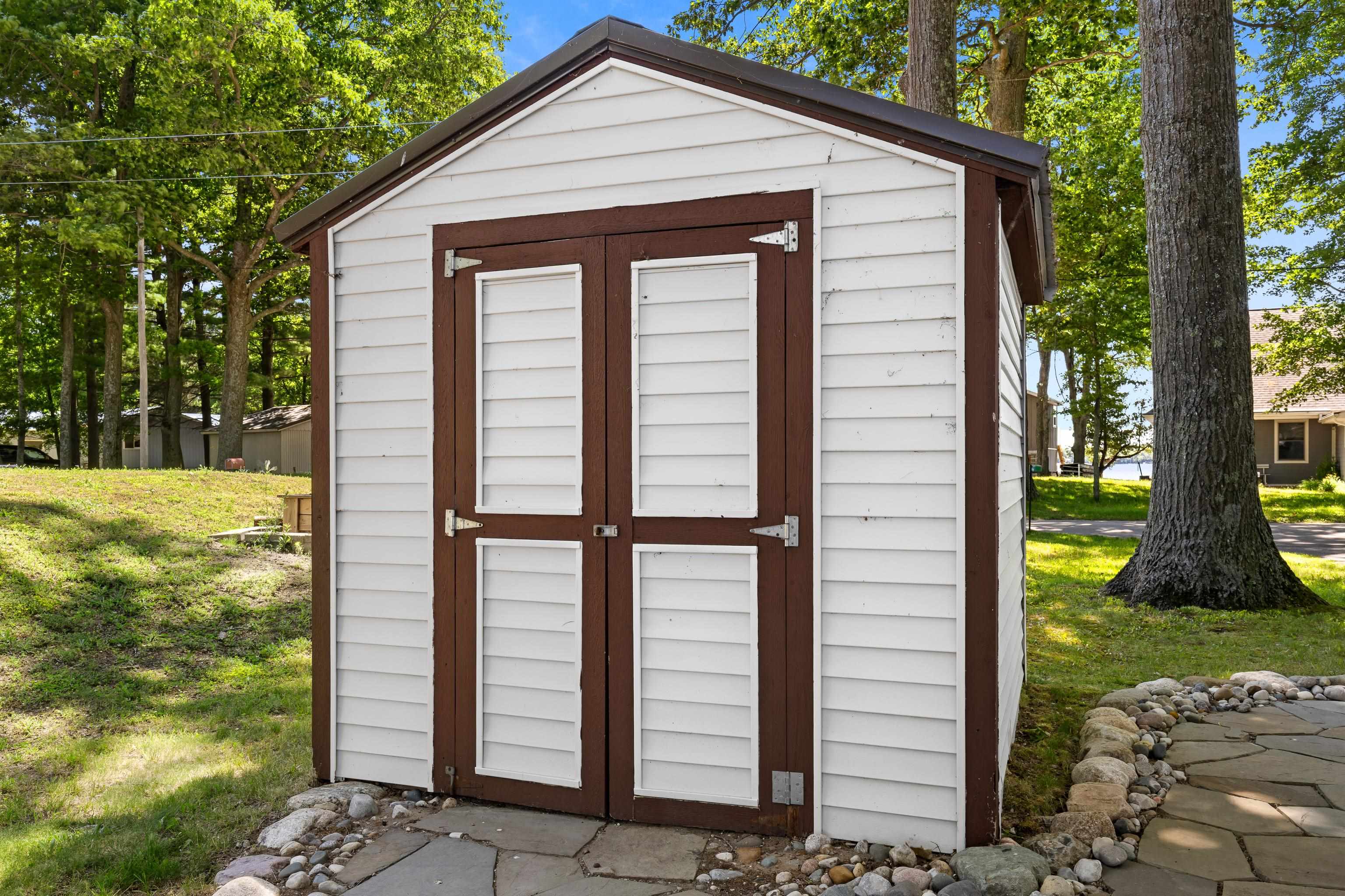 4871 Lakeview Drive Property Photo 40
