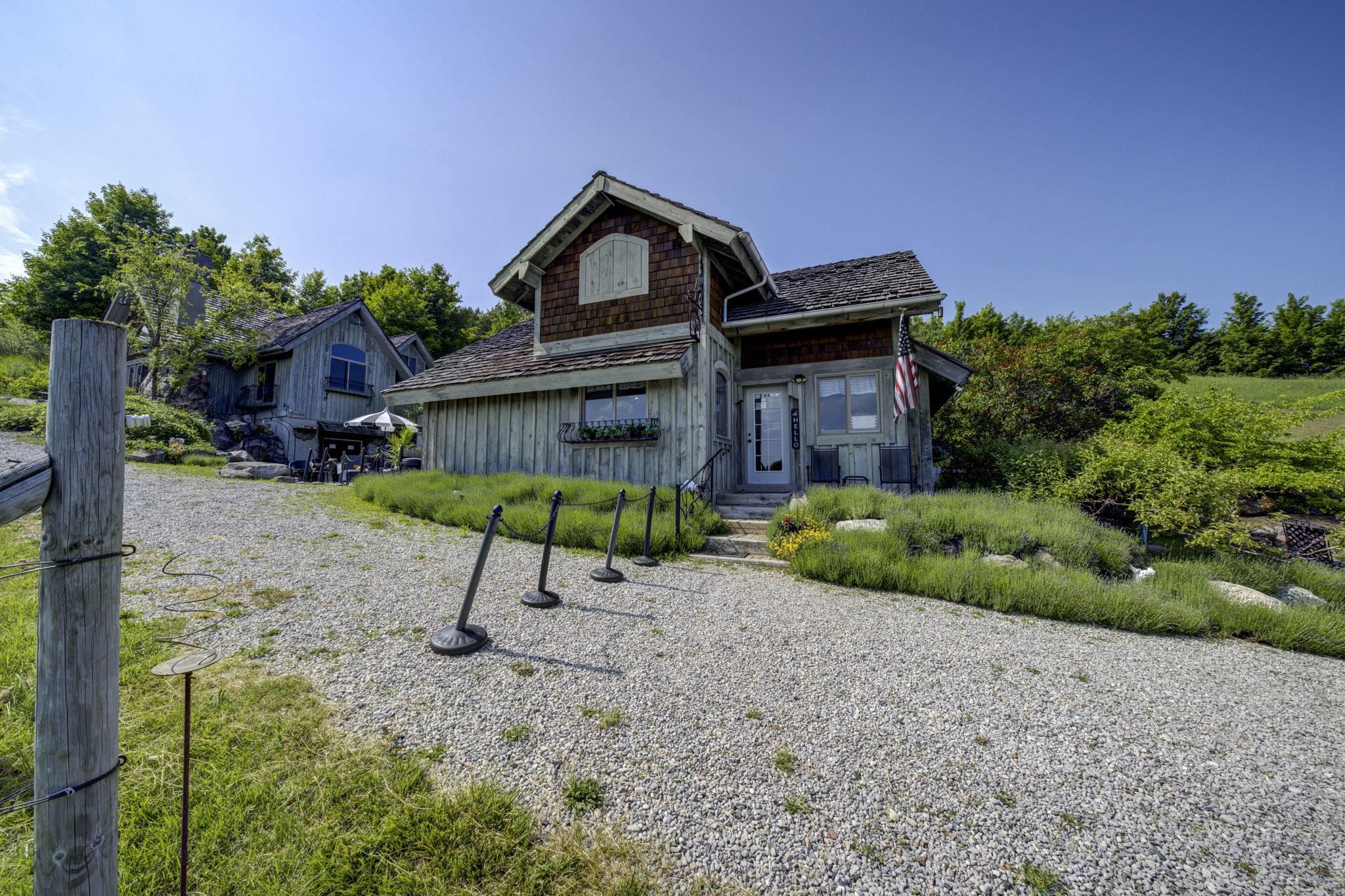 10702 E Hilltop Road Property Photo 8