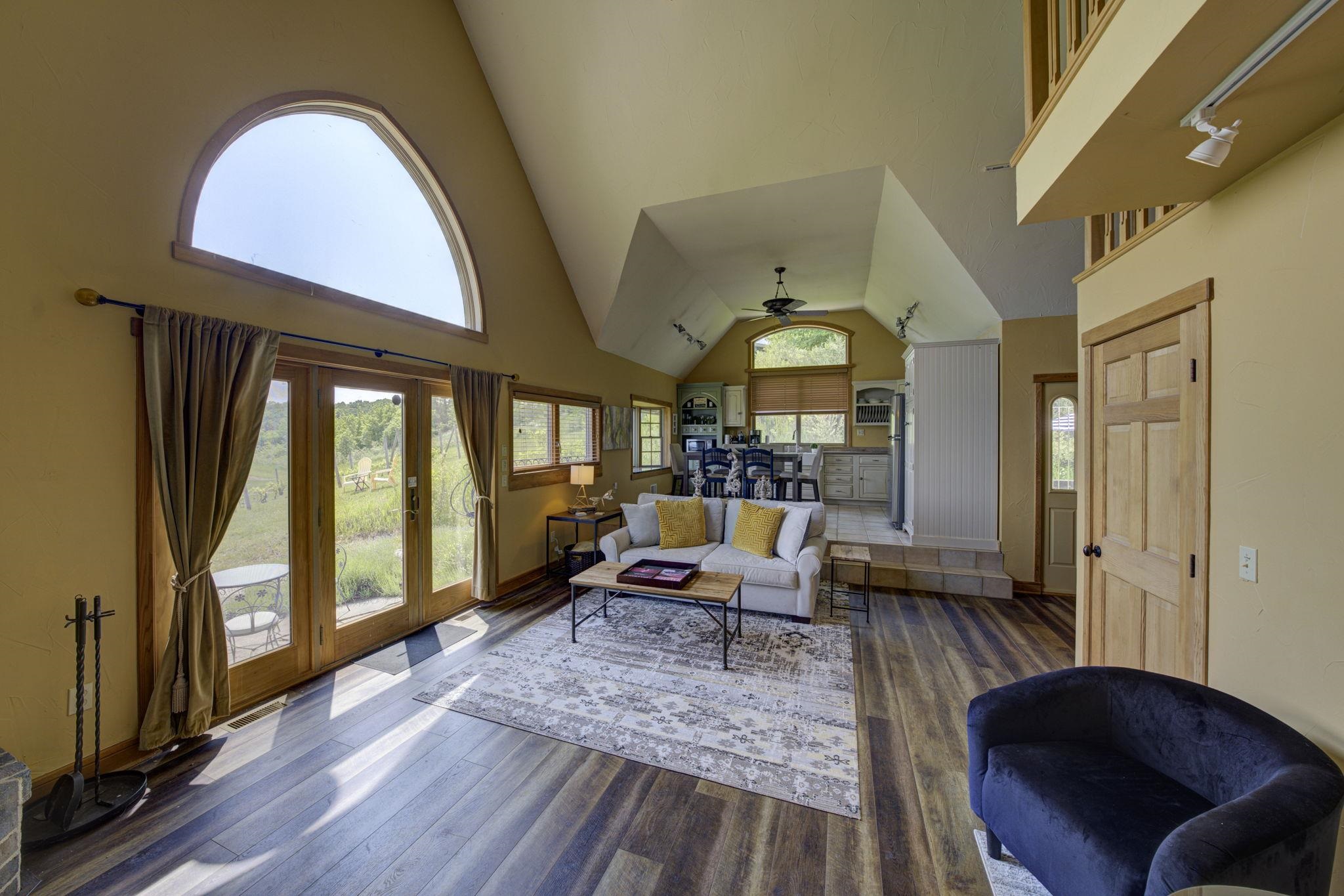 10702 E Hilltop Road Property Photo 15