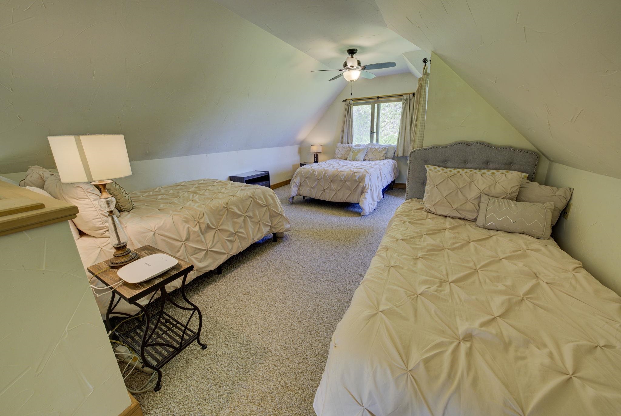 10702 E Hilltop Road Property Photo 40