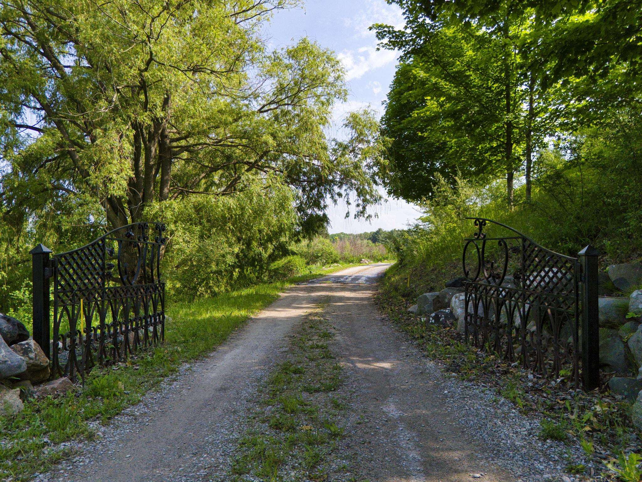10702 E Hilltop Road Property Photo 59