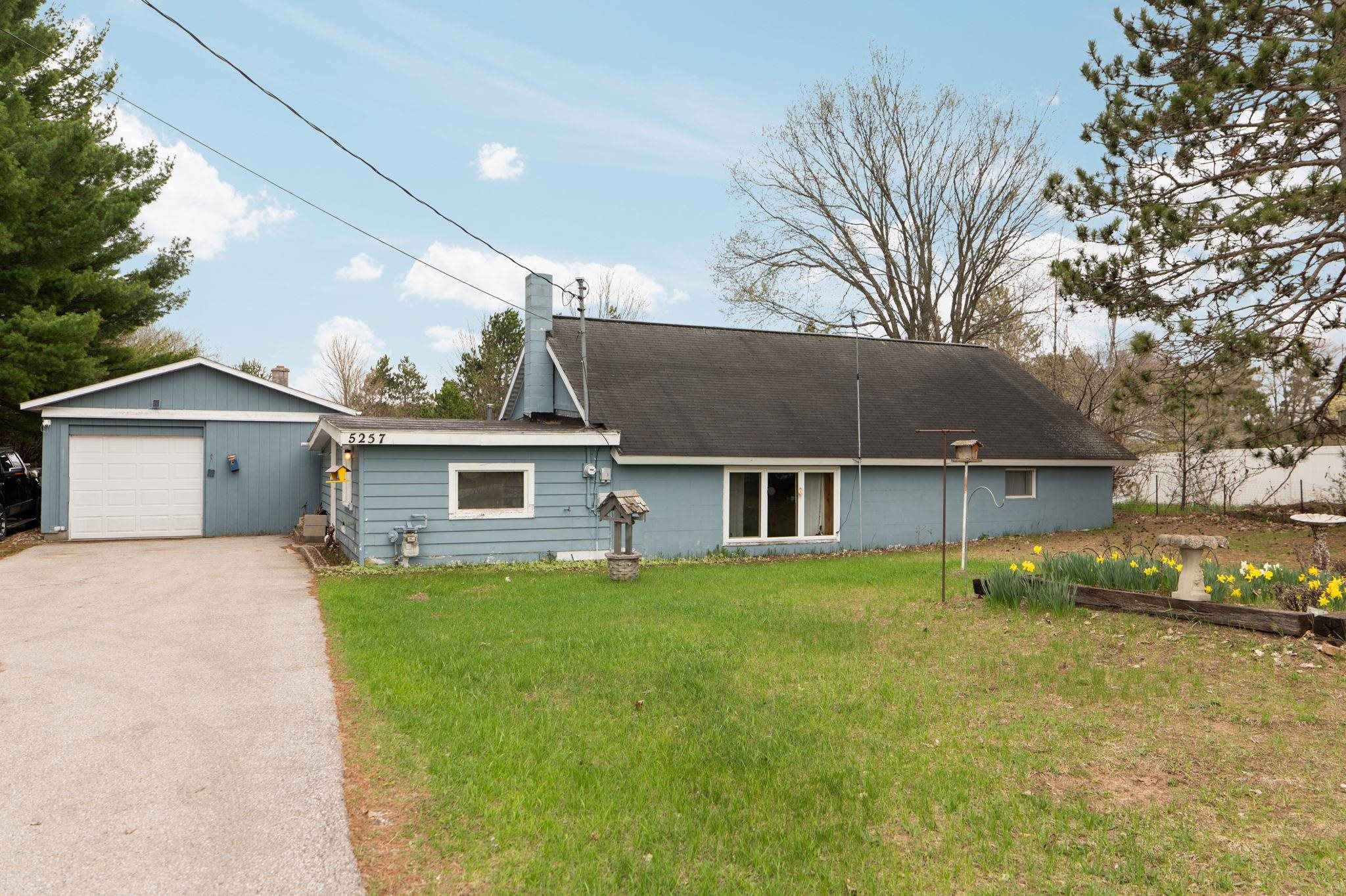 5257 Vance Road Property Photo 1