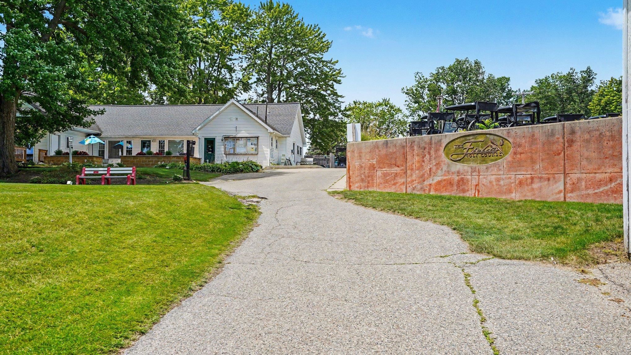 1508 N State Road Property Photo 1