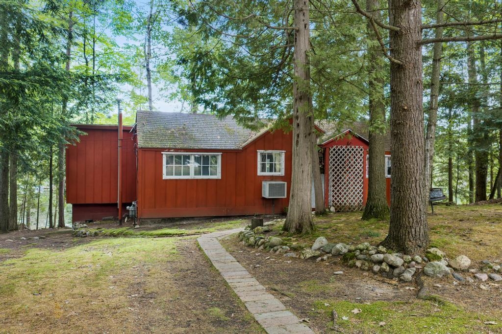 4323 Balsam Circle Property Photo 4