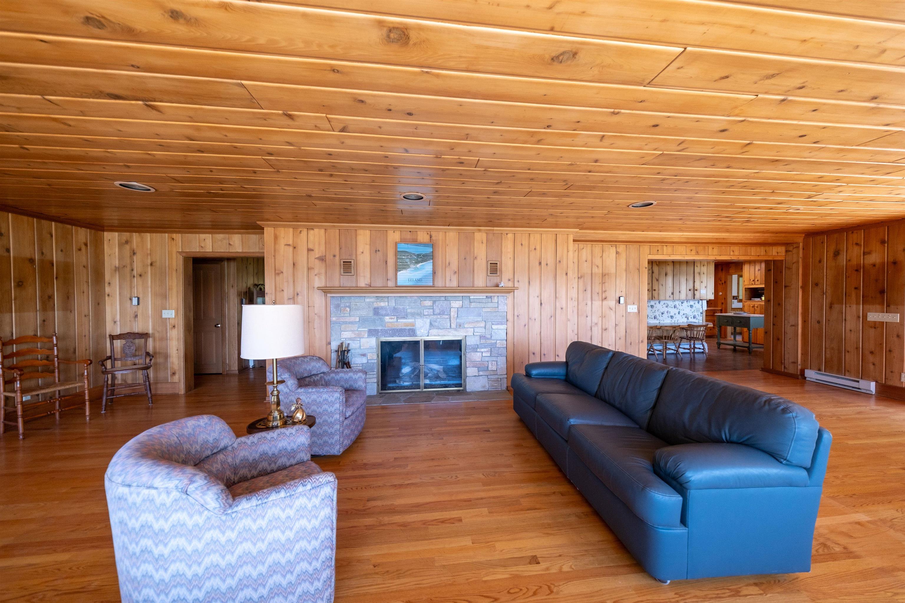 5254 N Manitou Trail Property Photo 8