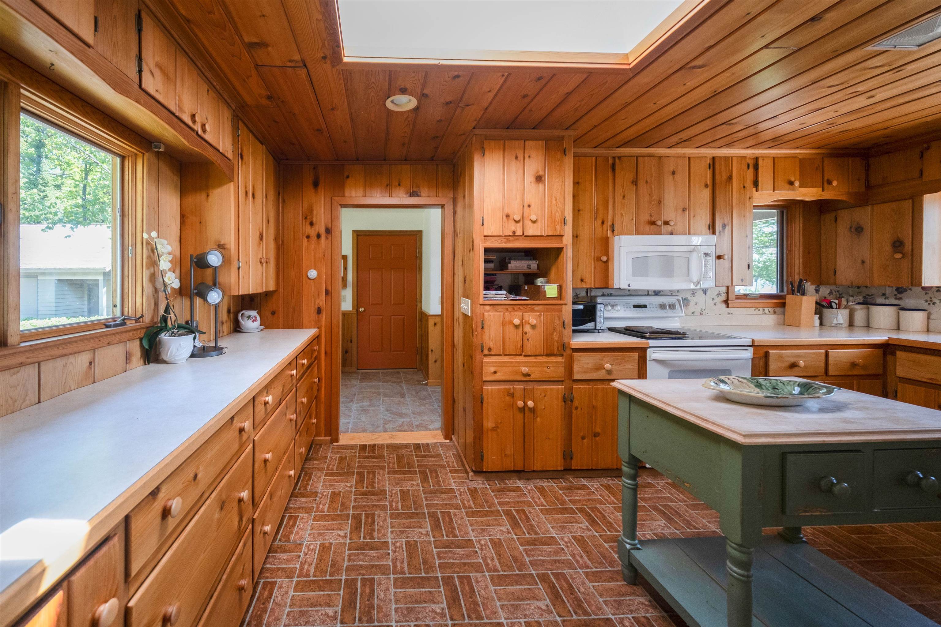 5254 N Manitou Trail Property Photo 10