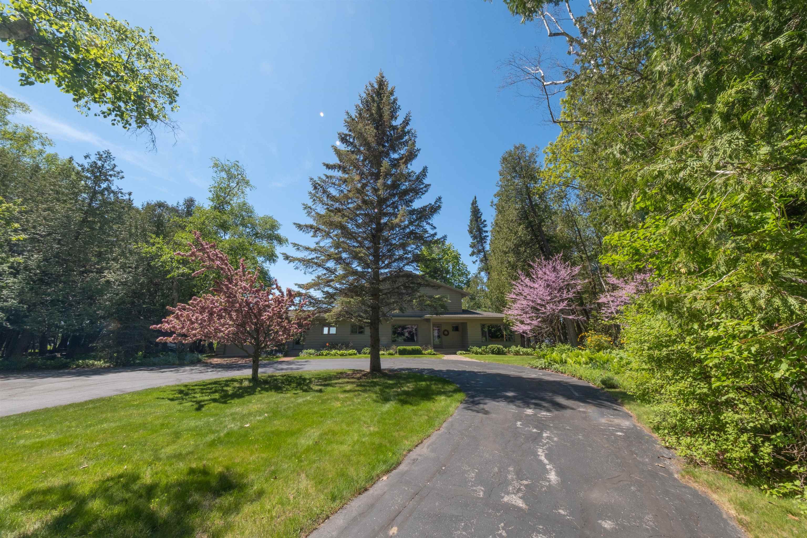 5254 N Manitou Trail Property Photo 37