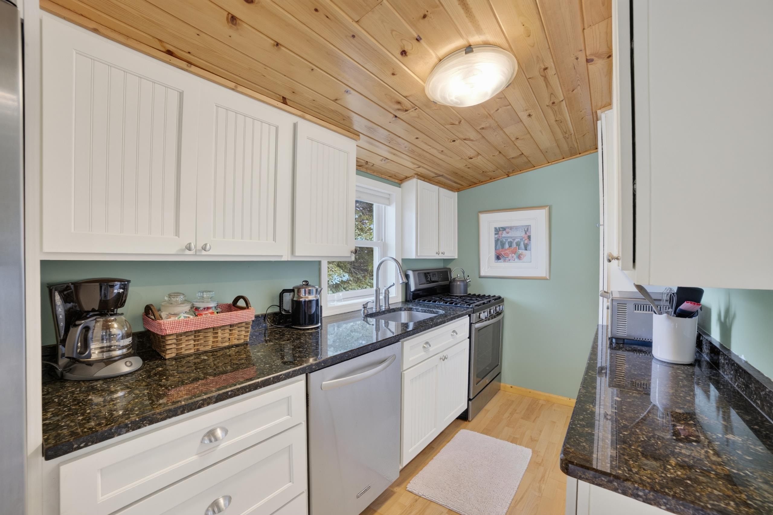 10862 Torchlight Lane Property Photo 11
