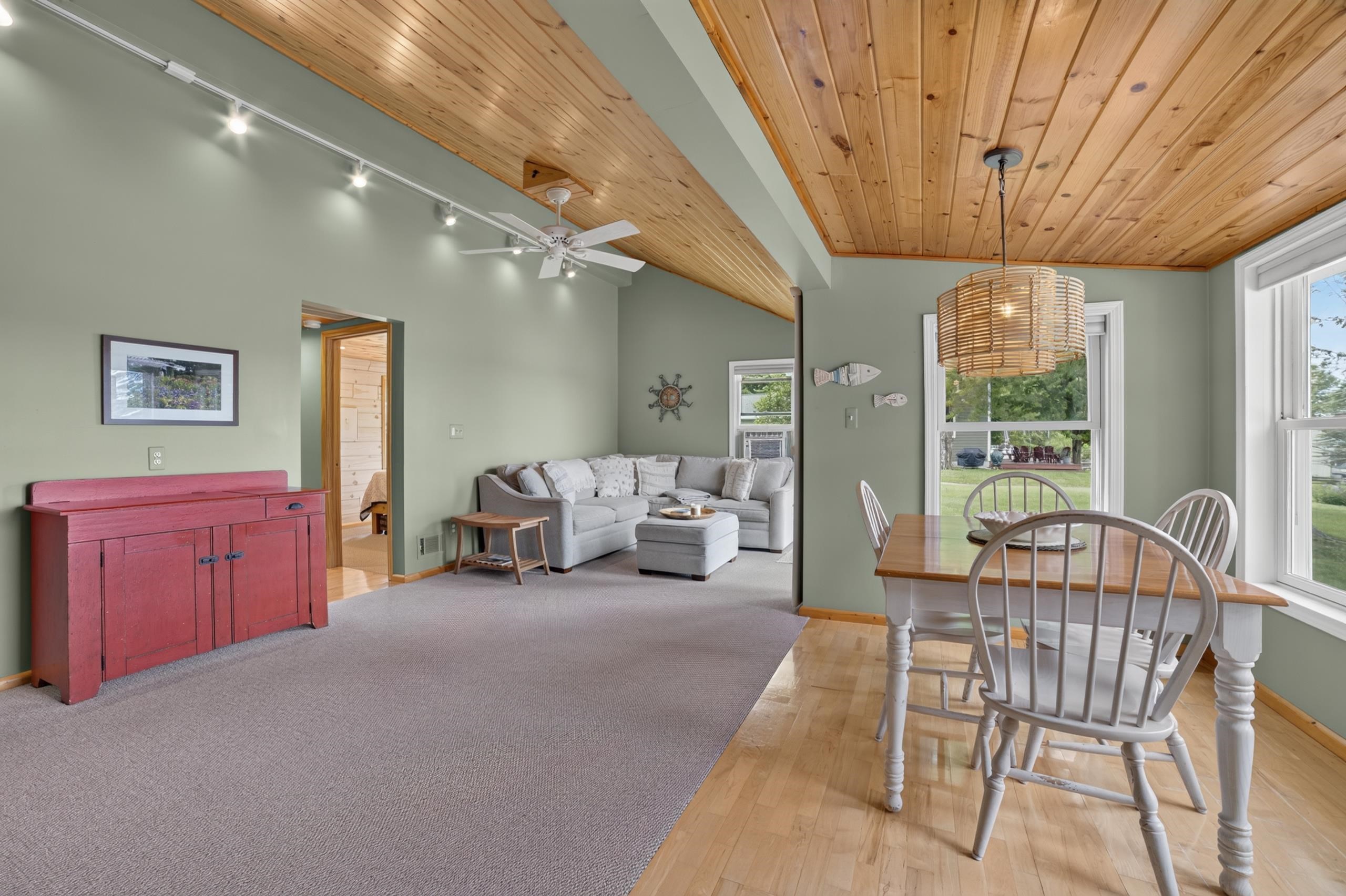 10862 Torchlight Lane Property Photo 15