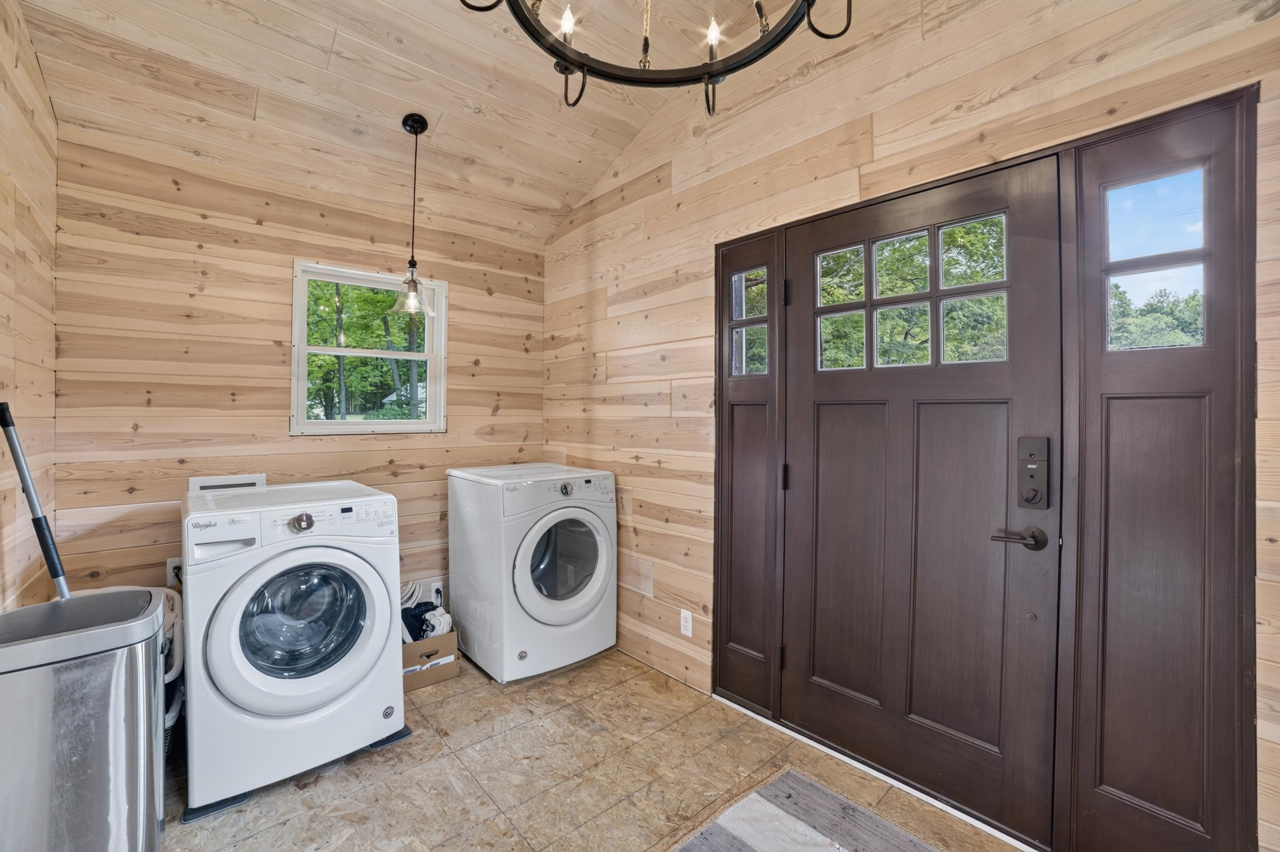 10862 Torchlight Lane Property Photo 29