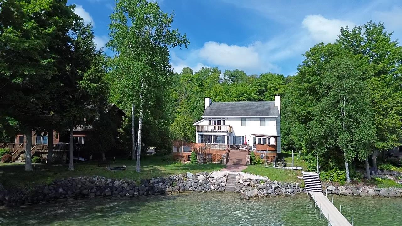9276 Elk Lake Trail Property Photo 1