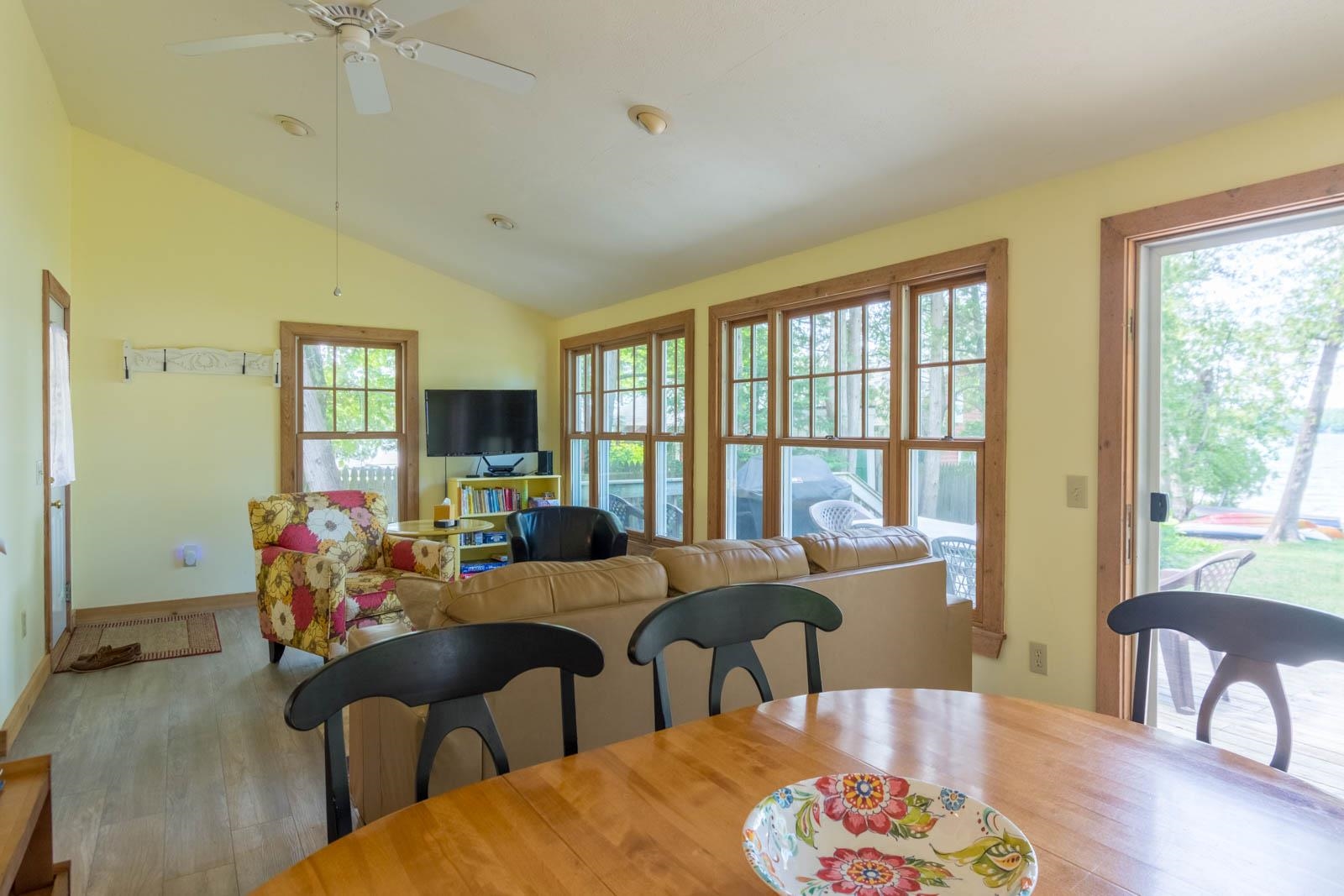 530 E Harbor Highway Property Photo 8