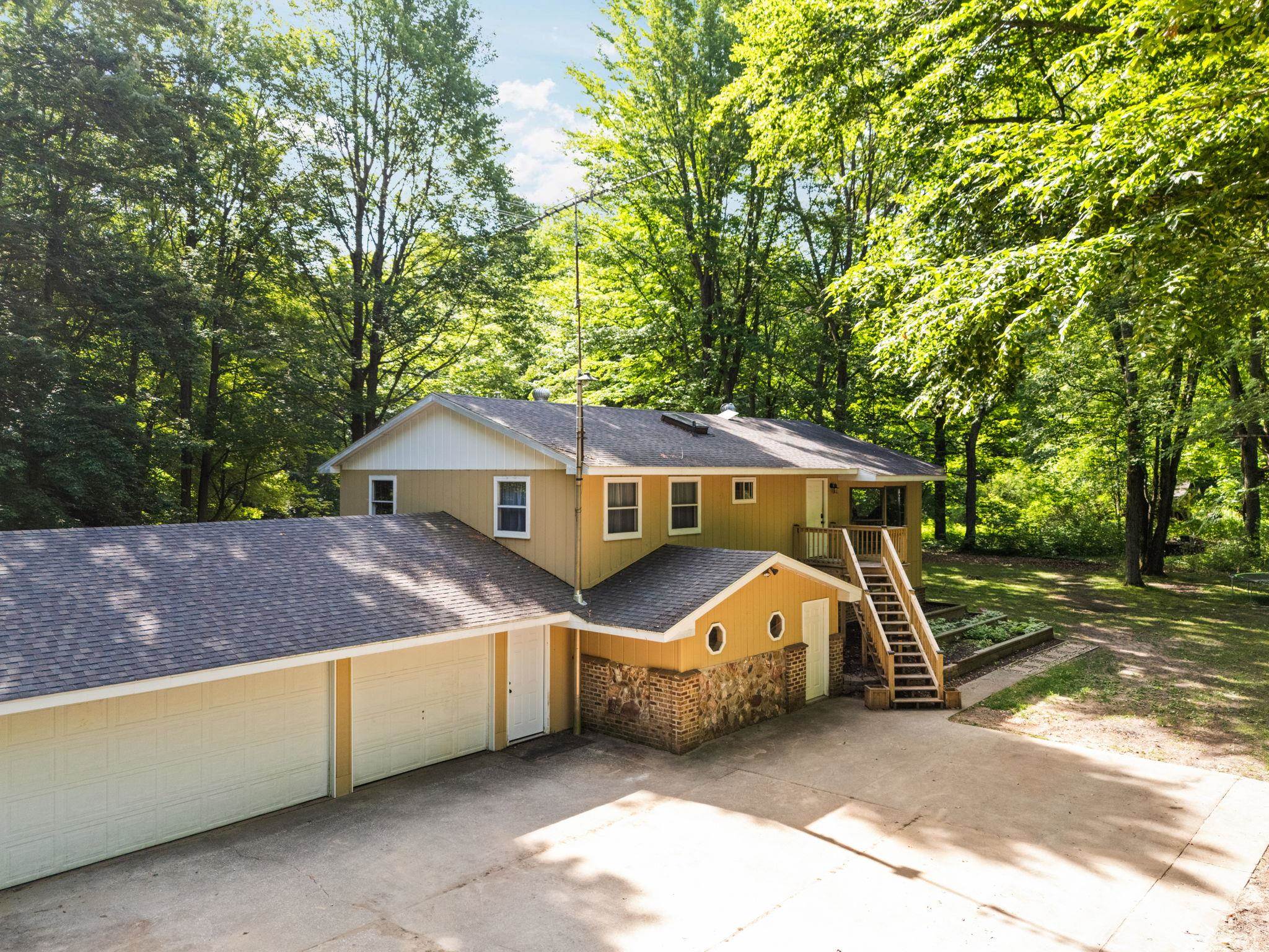 3527 S 31 Road