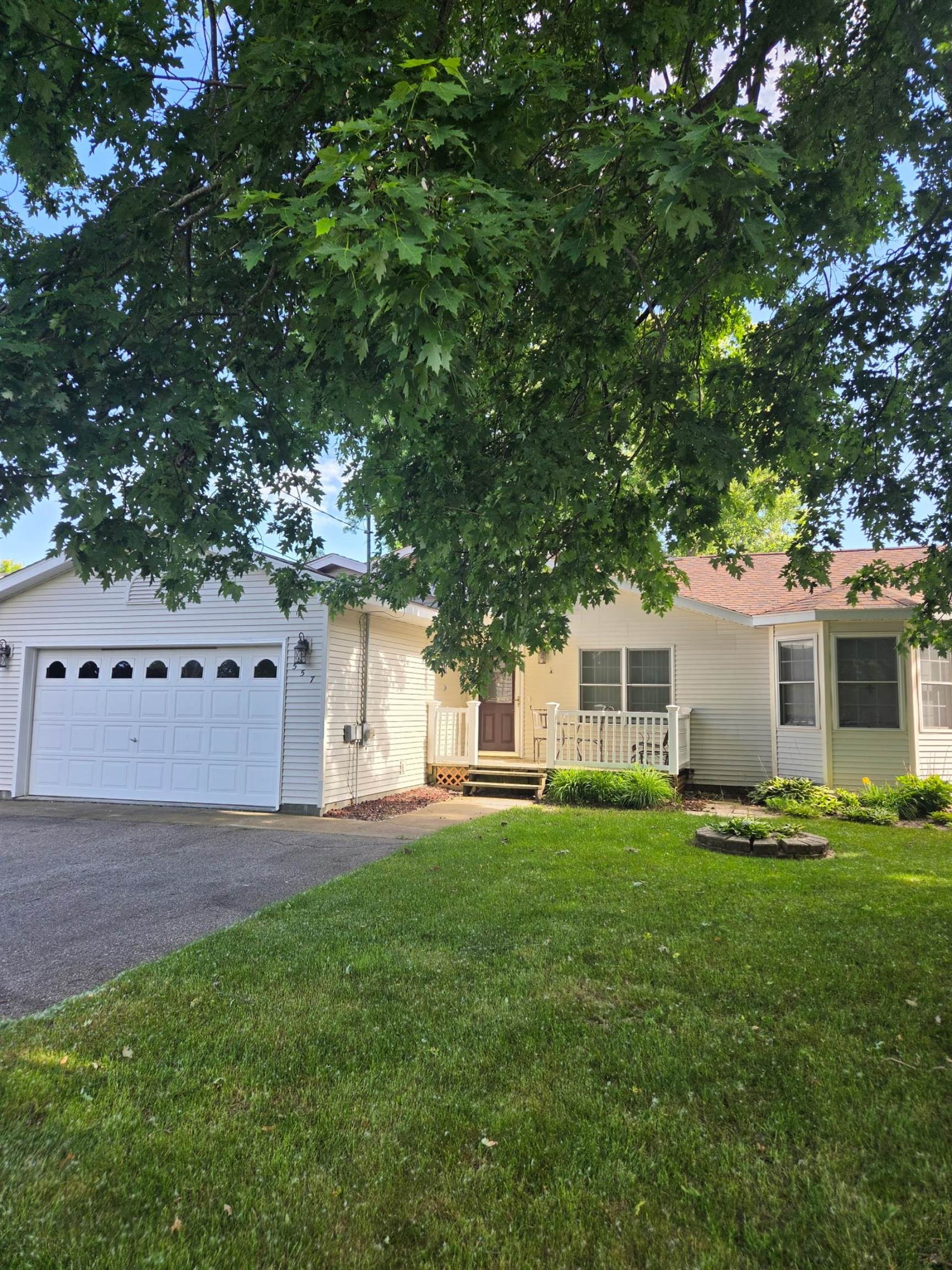 557 Townline Road Property Photo 3