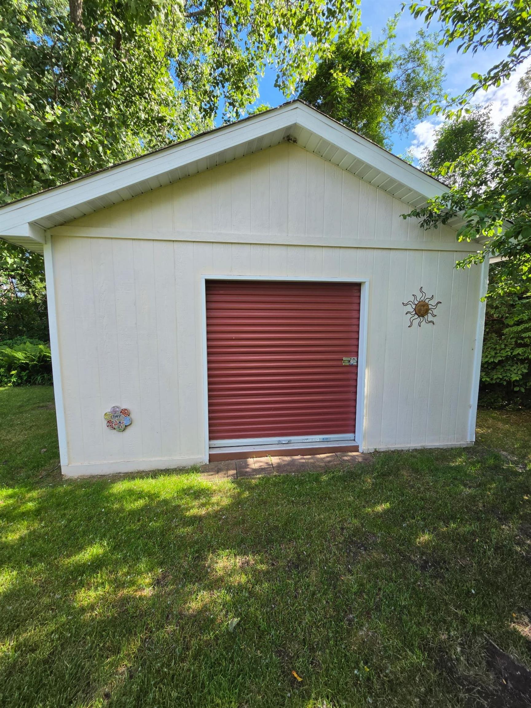 557 Townline Road Property Photo 7