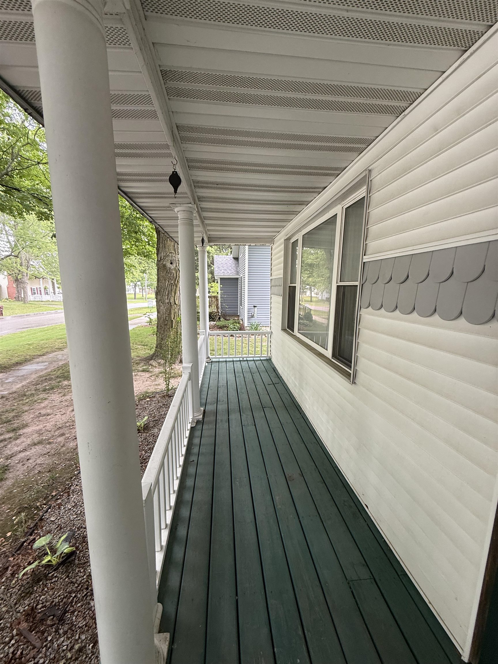 414 N Maple Street Property Photo 9