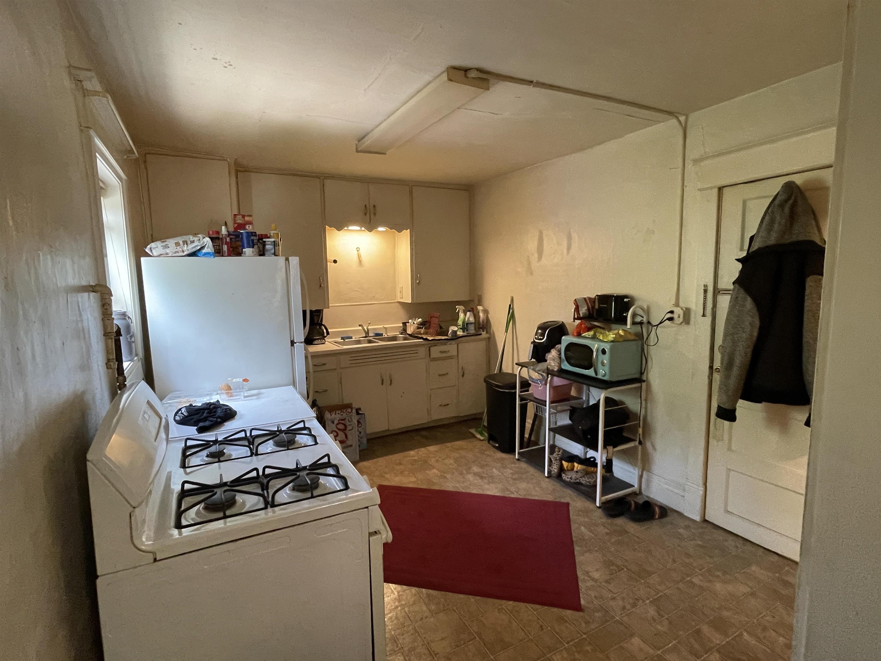 314 E Pine Property Photo 14